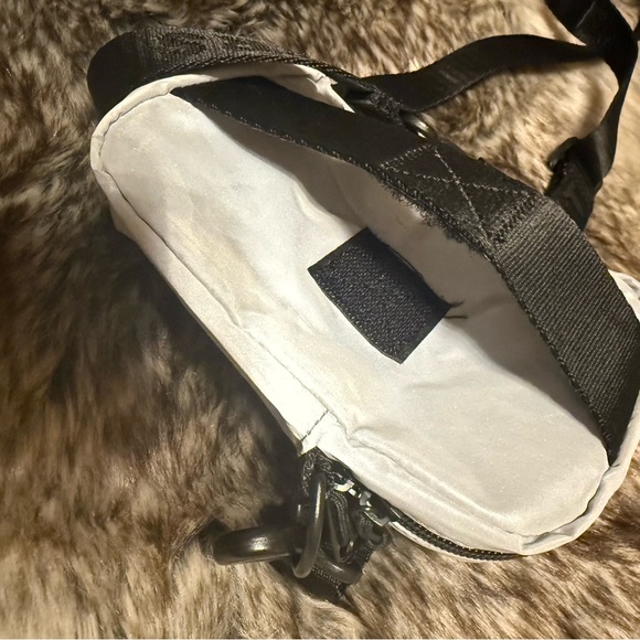 AE Gray Reflective Sling Bag – Adjustable Strap, Streetwear Style - Picture 3 of 4